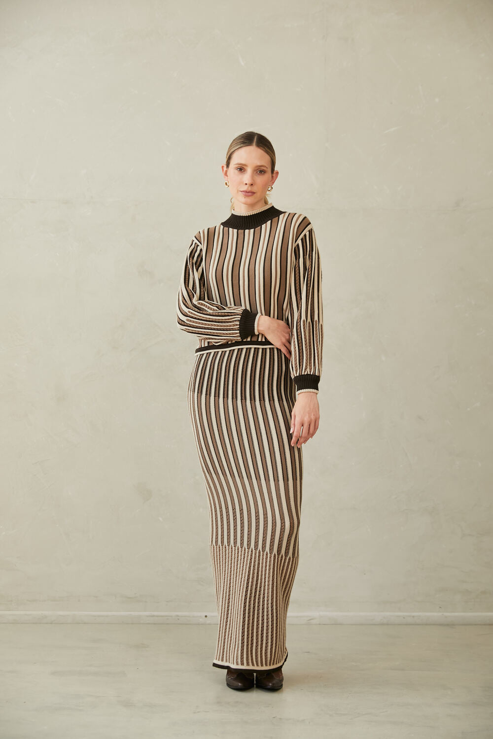 Knitted Long Skirt Elene by Alma Bianca